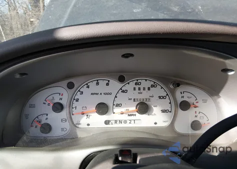 2001 Ford Explorer Sport Trac z USA, uszkodzony, nr VIN 1FMZU67E11UC51051